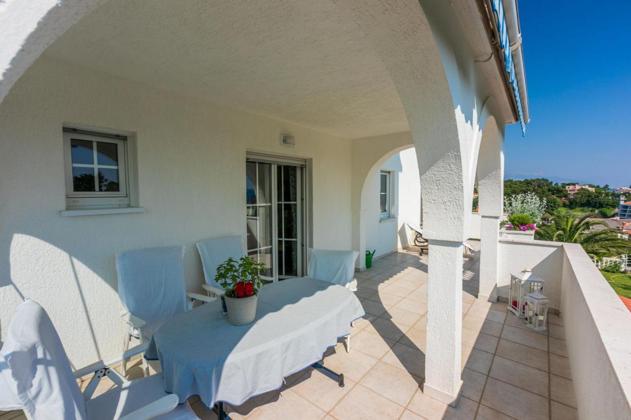 Apartments Vila Antula Banjol Buitenkant foto