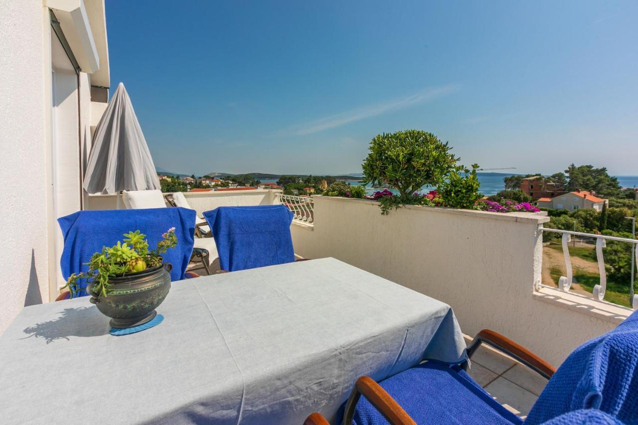 Apartments Vila Antula Banjol Buitenkant foto