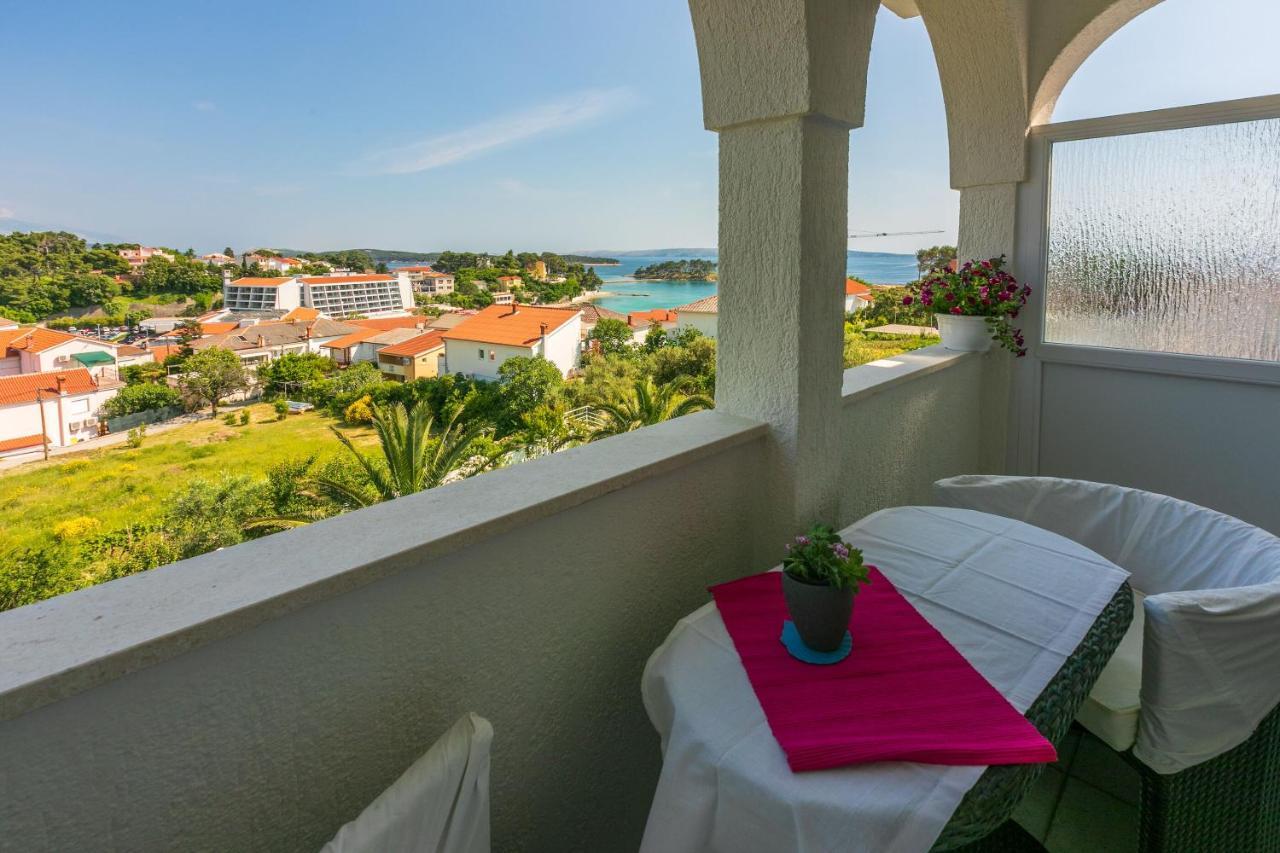 Apartments Vila Antula Banjol Buitenkant foto